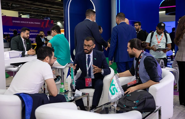 معرض دبي لتداول العملات